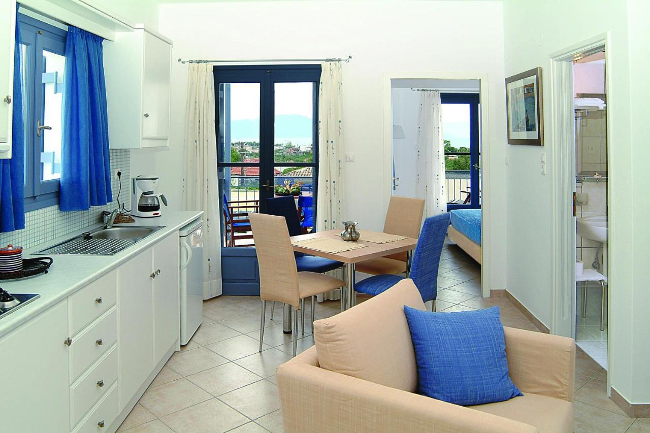Fistikies Holiday Apartments Aegina Ruang foto