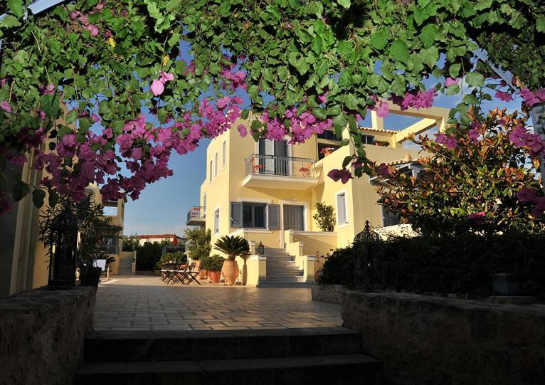 Fistikies Holiday Apartments Aegina Bagian luar foto