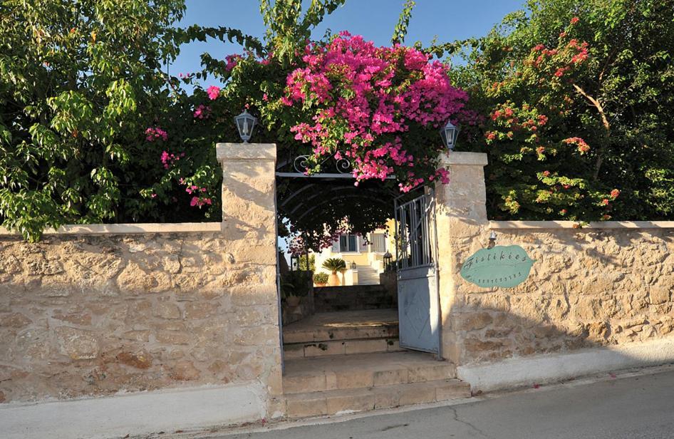 Fistikies Holiday Apartments Aegina Bagian luar foto