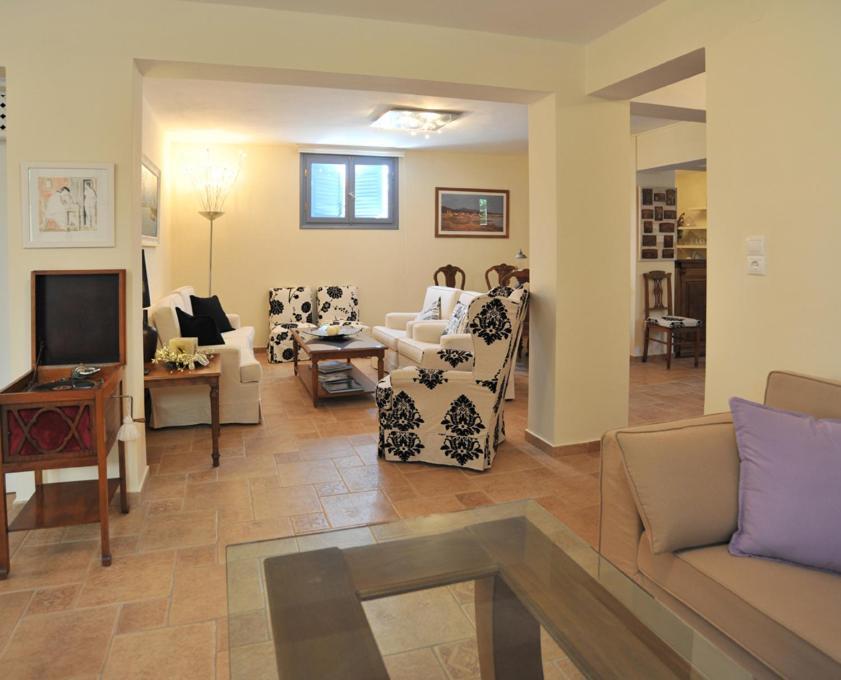 Fistikies Holiday Apartments Aegina Bagian luar foto