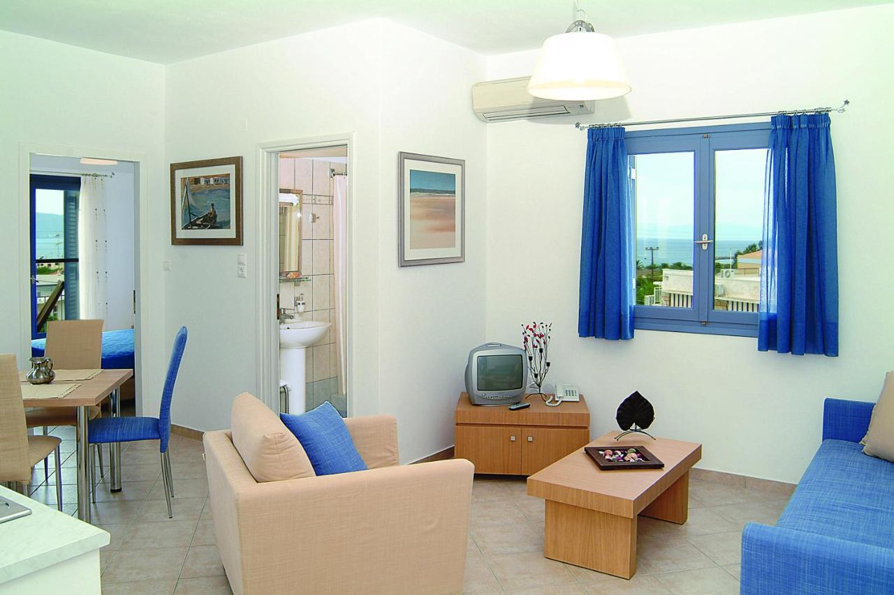Fistikies Holiday Apartments Aegina Ruang foto