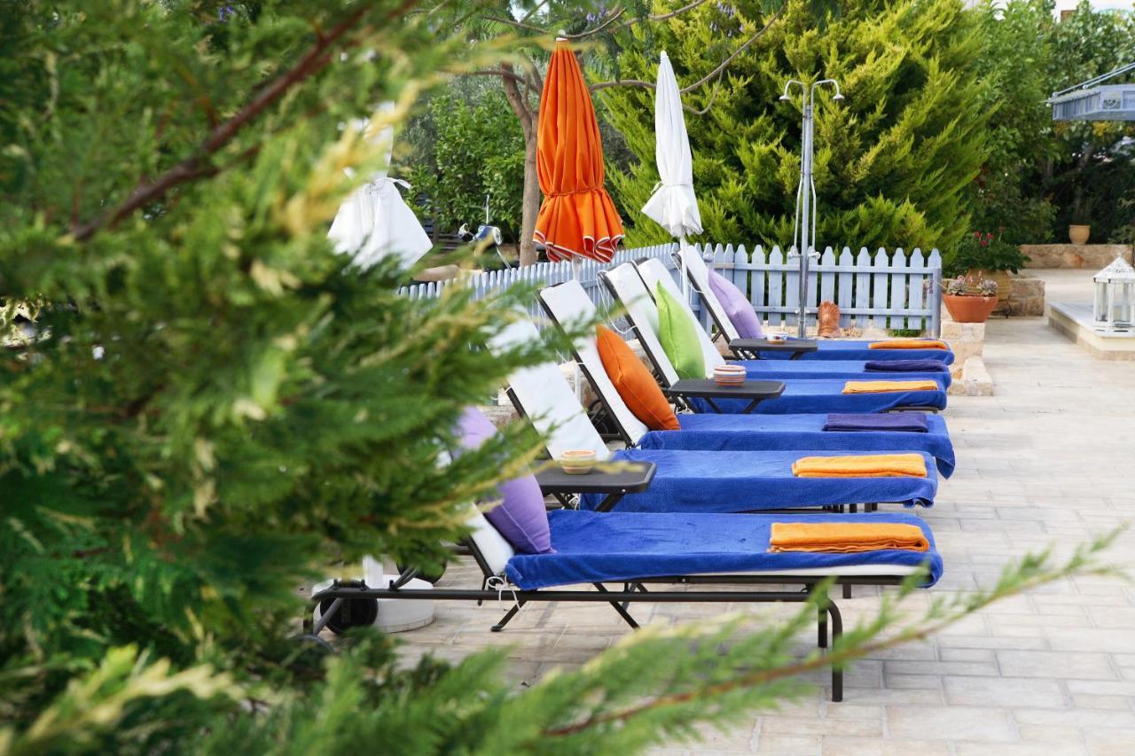 Fistikies Holiday Apartments Aegina Bagian luar foto